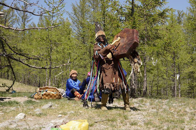 Initiation aux rituels et chants chamaniques mongols