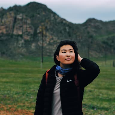 Mongolian super guide girl