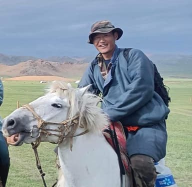 Daimaa – Guide Francophone avec Véhicule